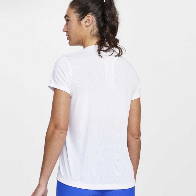 White Saucony Stopwatch Short Sleeve Women's T-Shirt | PHILIPPINES-YZU